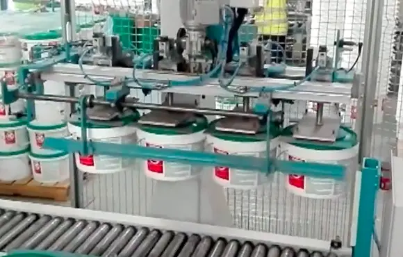 Progettazione e Realizzazione di teste di presa su misura RMP per la pallettizzazione di Secchi nel Finelinea